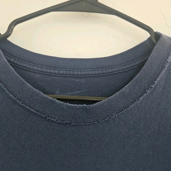 90s NIKE Huge Swoosh Distressed T-Shirt Vintage  XL Navy Blue Thrashed - Picture 4 of 13